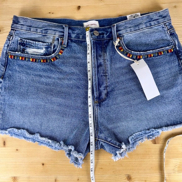 Driftwood Goldie Embroidered Denim Shorts Size 33 Frayed Hem Bird Boho Festival - Picture 5 of 7